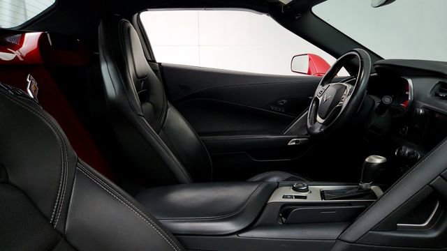 Certified 2014 Chevrolet Corvette Stingray Convertible w/ 3LT Preferred Equipment Group image 19