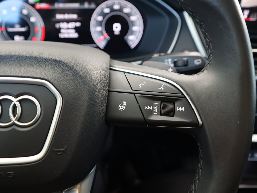 Certified 2025 Audi Q5 2.0T Premium Plus w/ Premium Plus Package image 12