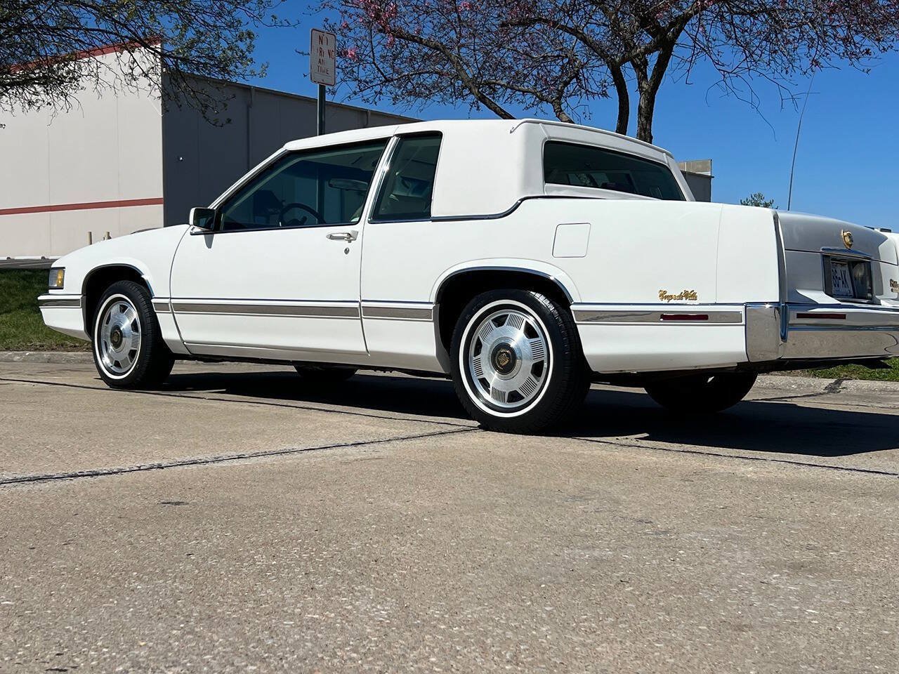 Used 1991 Cadillac De Ville Coupe FWD image 5