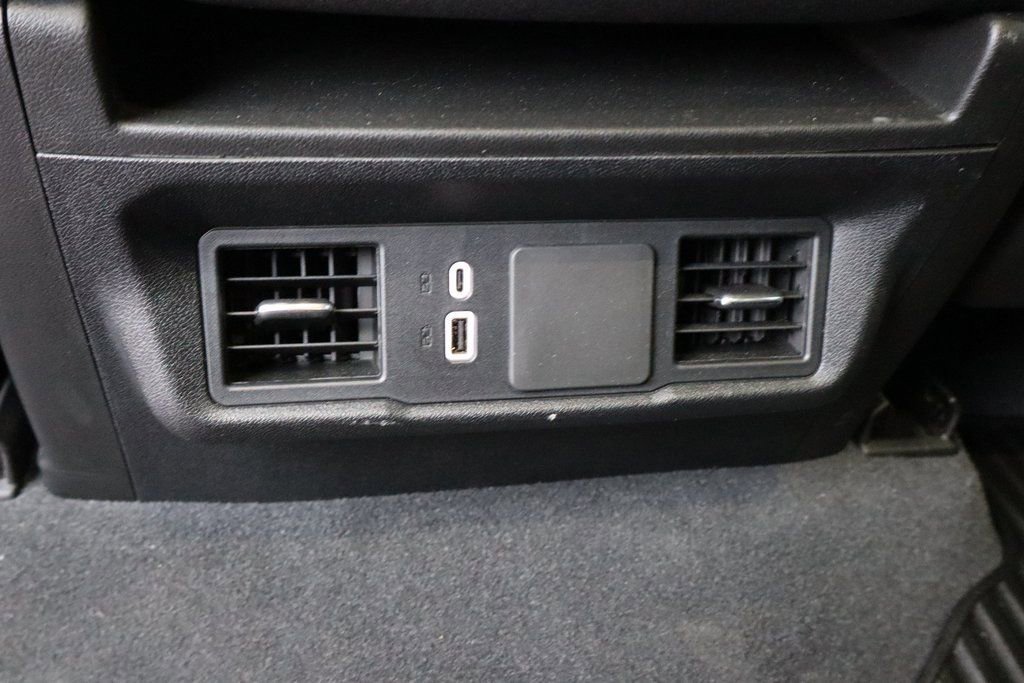 Used 2025 Chevrolet Silverado 2500 Custom w/ Custom Value Package image 16