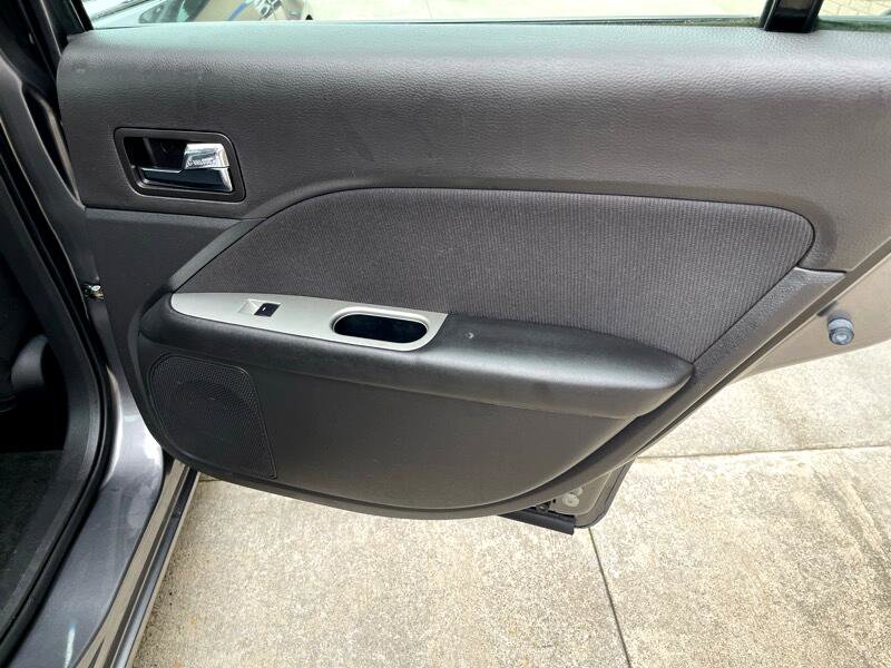 Used 2011 Ford Fusion Hybrid image 36