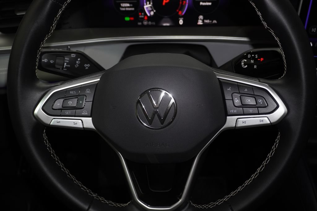Certified 2026 Volkswagen Tiguan SE AWD/4WD image 18