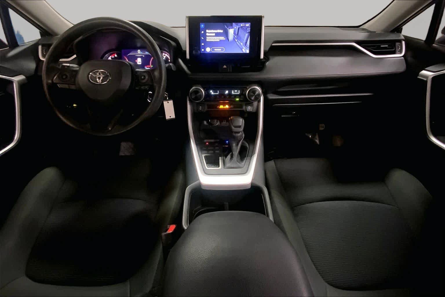 Used 2023 Toyota RAV4 LE AWD/4WD image 16