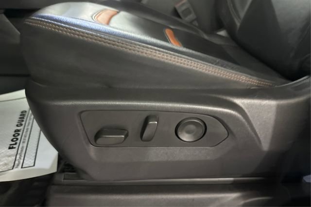 Used 2025 GMC Sierra 1500 AT4 w/ AT4 Premium Package image 18