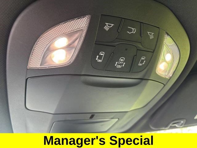 Used 2023 Chrysler Pacifica Touring FWD image 26