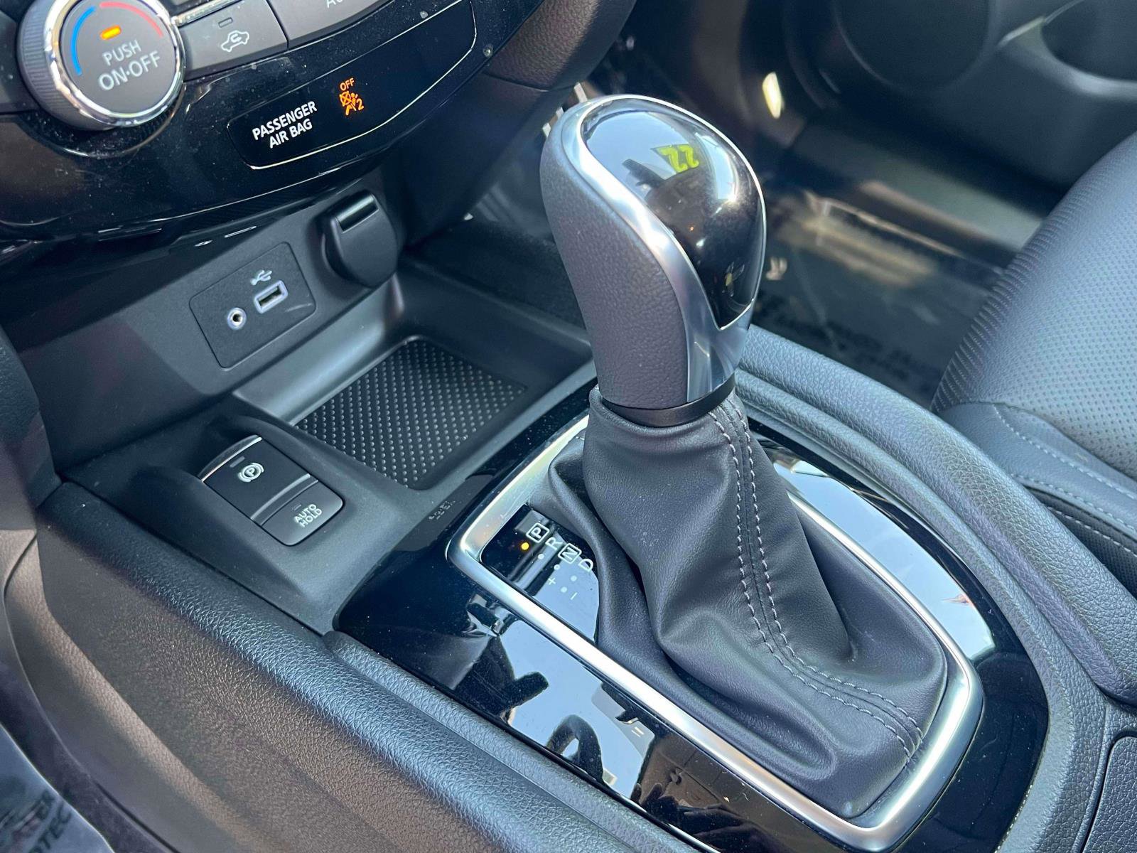 Used 2022 Nissan Rogue Sport SL AWD/4WD image 11