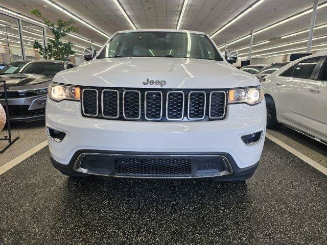 Used 2019 Jeep Grand Cherokee Limited AWD/4WD image 3