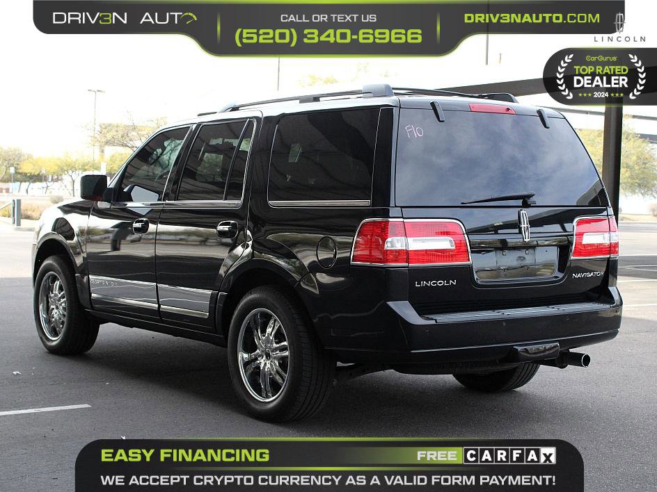 Used 2011 Lincoln Navigator image 5
