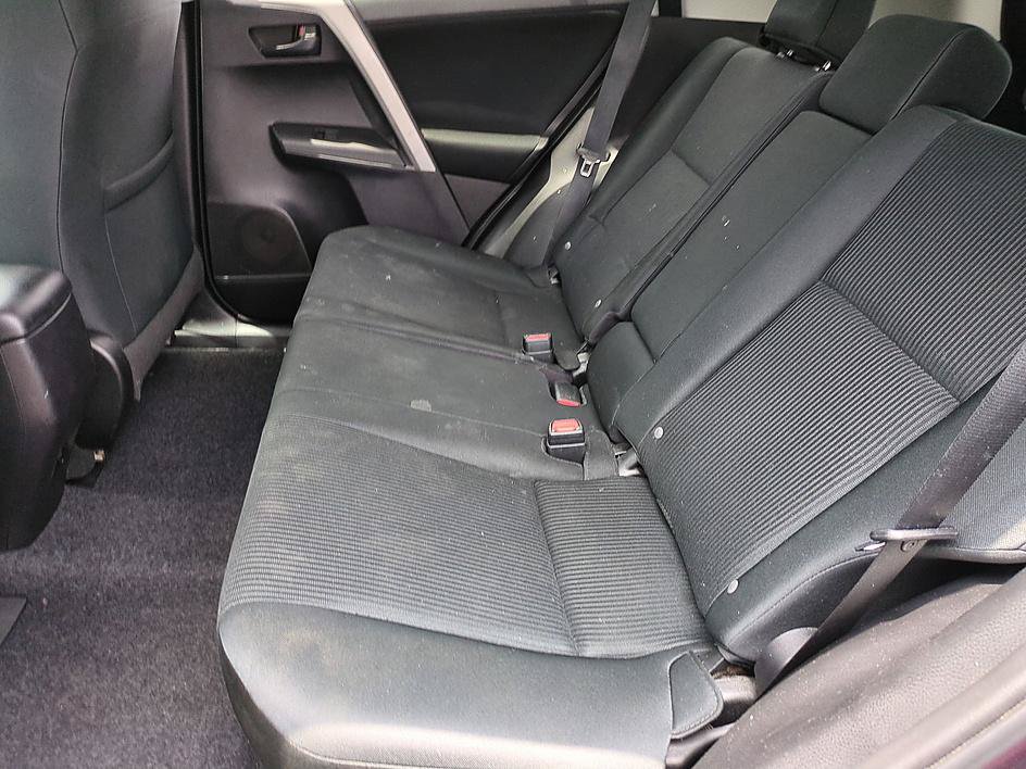 Used 2016 Toyota RAV4 LE FWD image 26