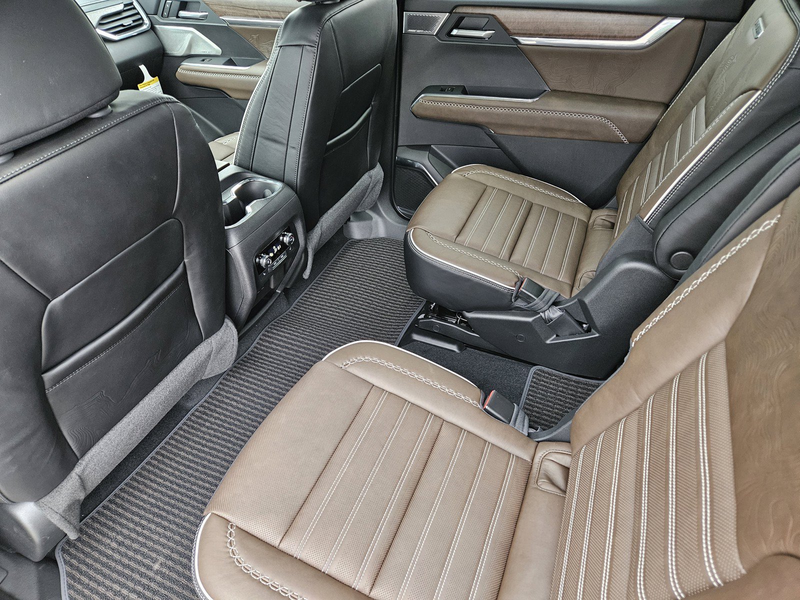 New 2026 GMC Acadia Denali Ultimate AWD/4WD image 20