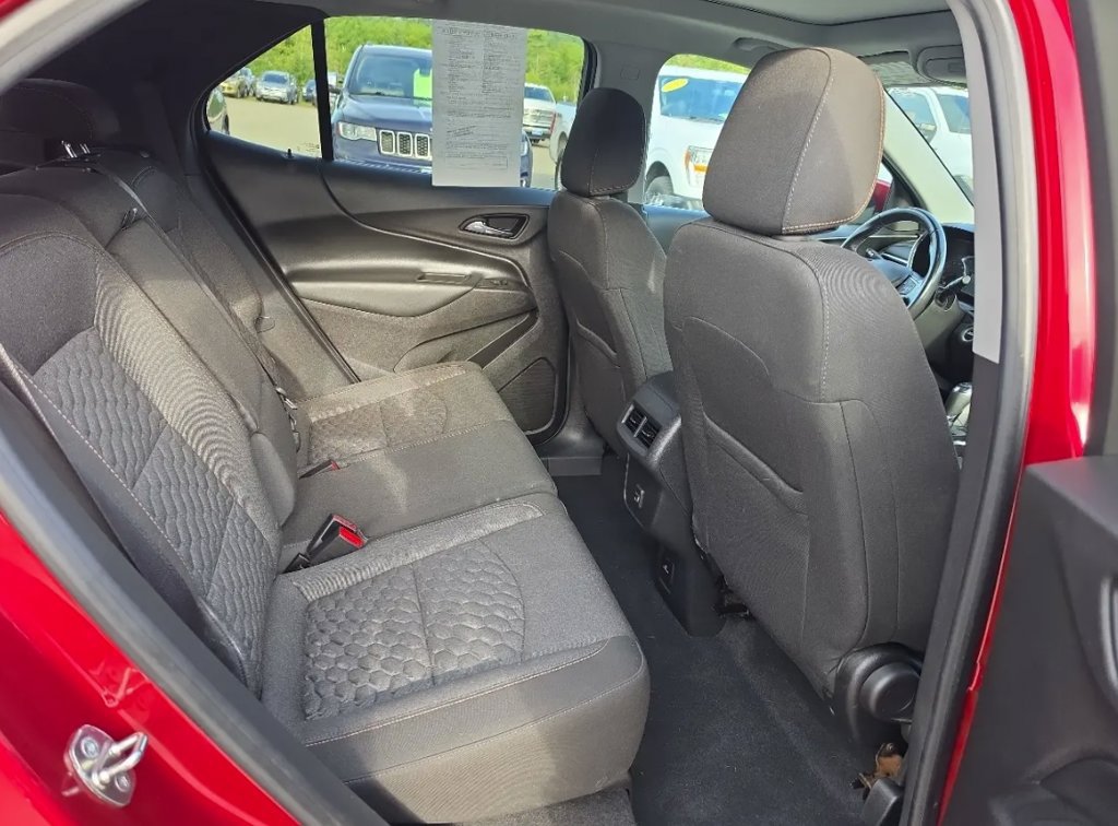 Used 2019 Chevrolet Equinox LT AWD/4WD image 17