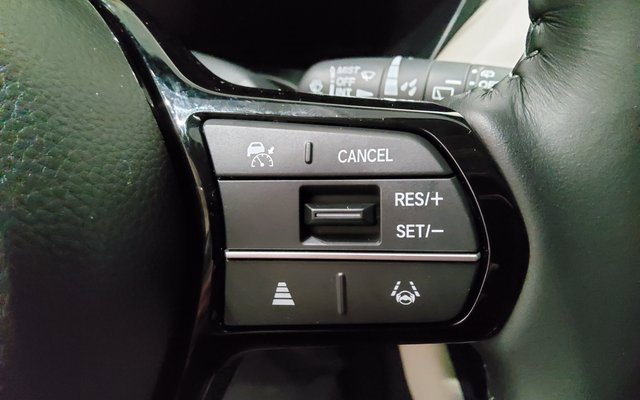 Used 2026 Honda HR-V EX-L image 32