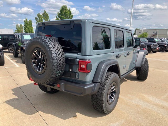 New 2026 Jeep Wrangler Unlimited Rubicon w/ Xtreme 35 Tire Package AWD/4WD image 6
