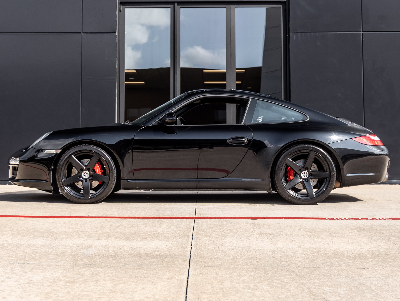 Used 2009 Porsche 911 Carrera S RWD image 2