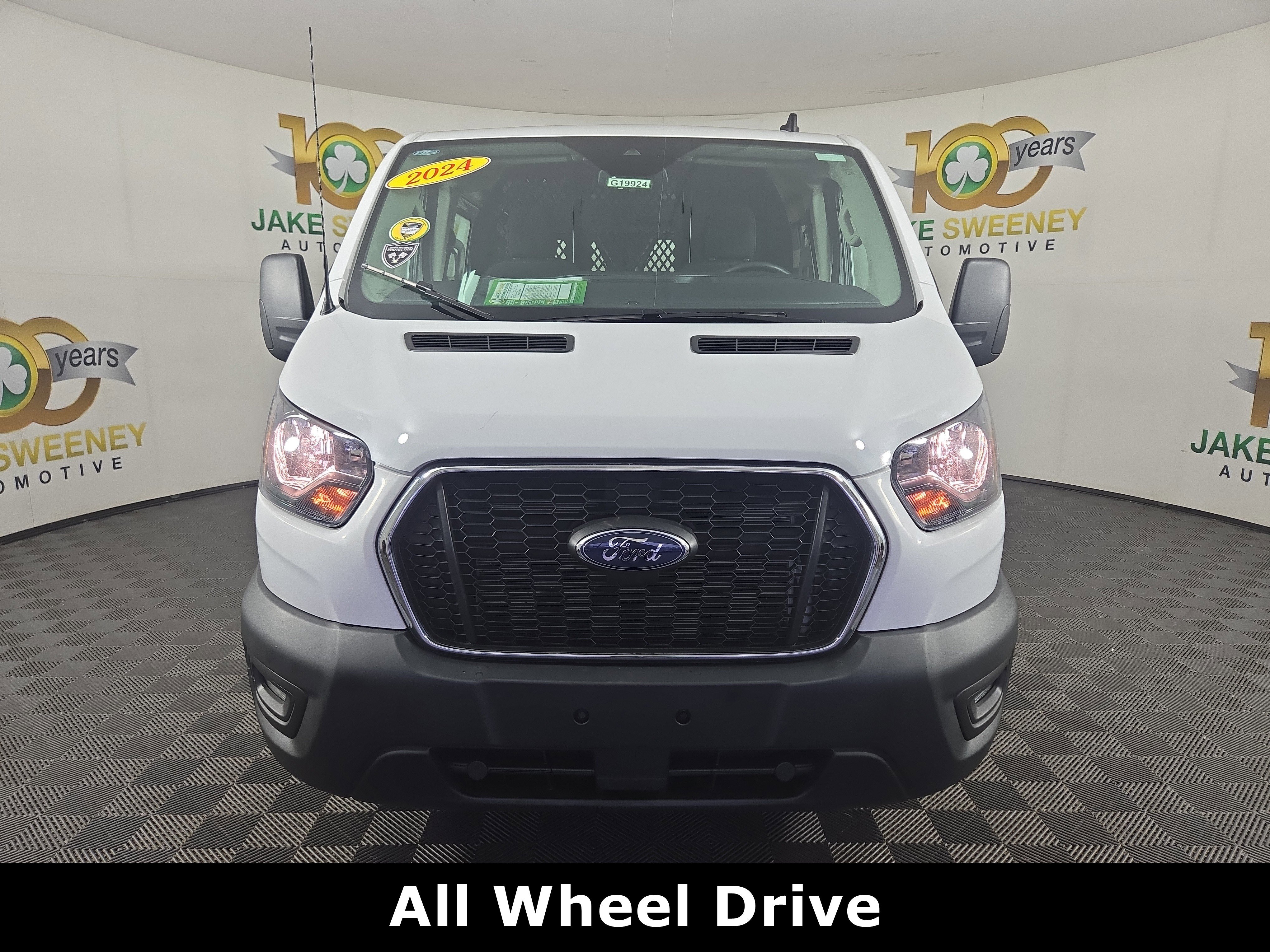 Used 2024 Ford Transit 250 Low Roof AWD w/ Exterior Upgrade Package image 2