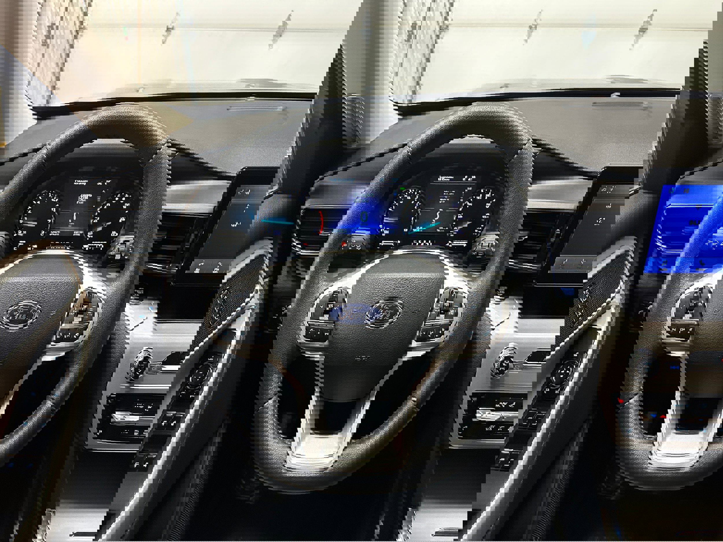 Certified 2023 Ford Explorer XLT w/ Equipment Group 202A image 14