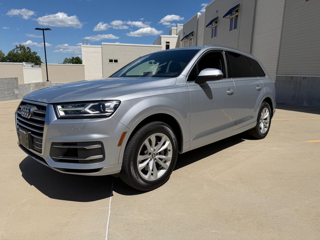 Used 2019 Audi Q7 3.0T Premium w/ Convenience Package AWD/4WD image 3