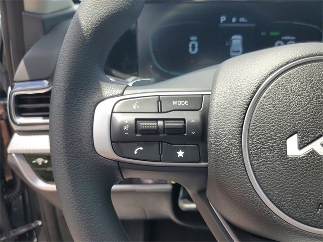 New 2025 Kia Sportage LX image 18