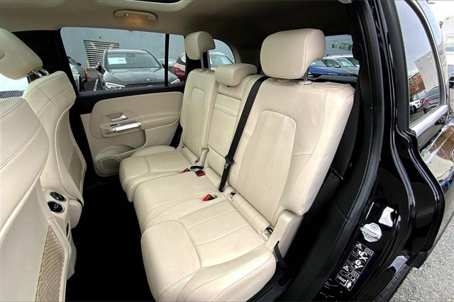 Used 2021 Mercedes-Benz GLB 250 4MATIC image 17