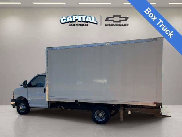 New 2024 Chevrolet Express 4500 w/ Power Convenience Package RWD image 3