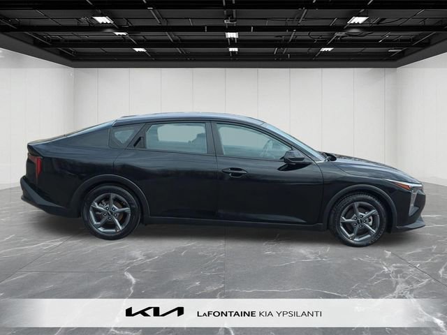 Used 2025 Kia K4 FWD image 9