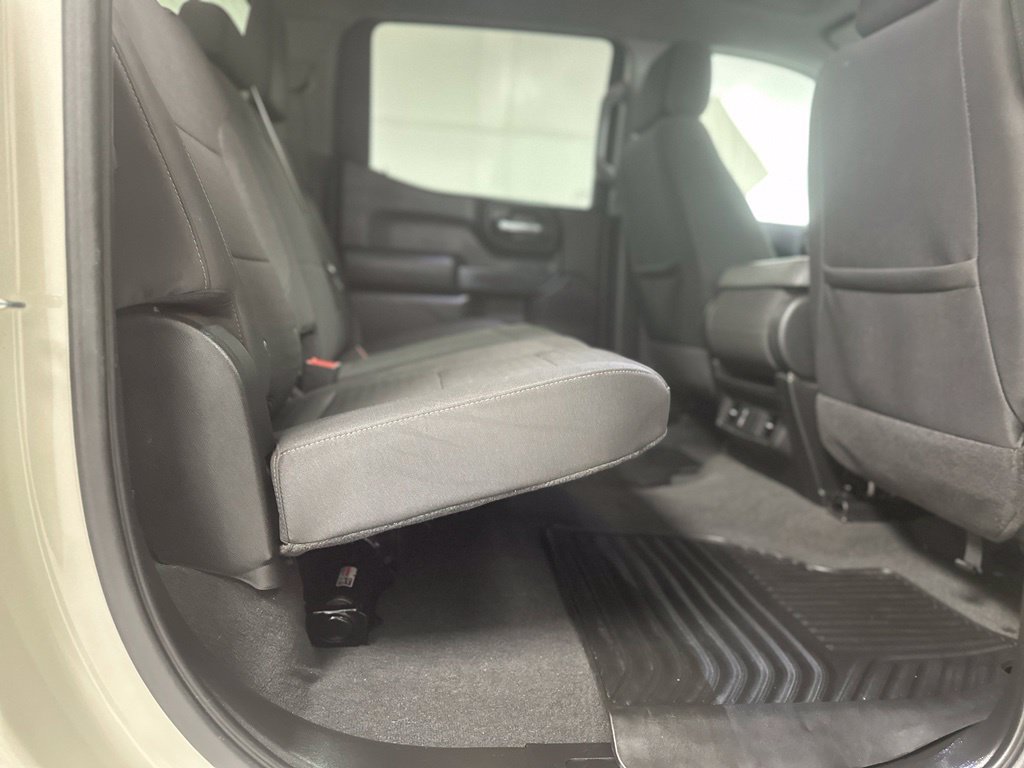 Used 2026 Chevrolet Silverado 1500 Custom w/ LPO, Dark Essentials Package AWD/4WD image 21