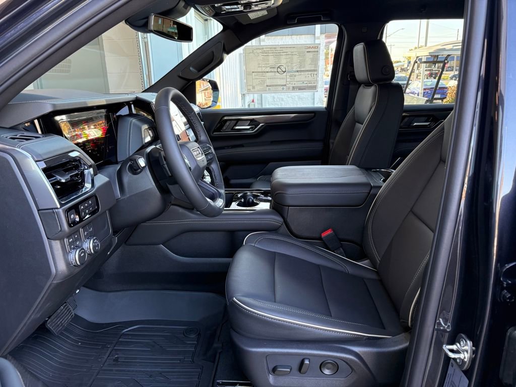 New 2026 GMC Yukon Elevation w/ LPO, Floor Liner Package AWD/4WD image 15