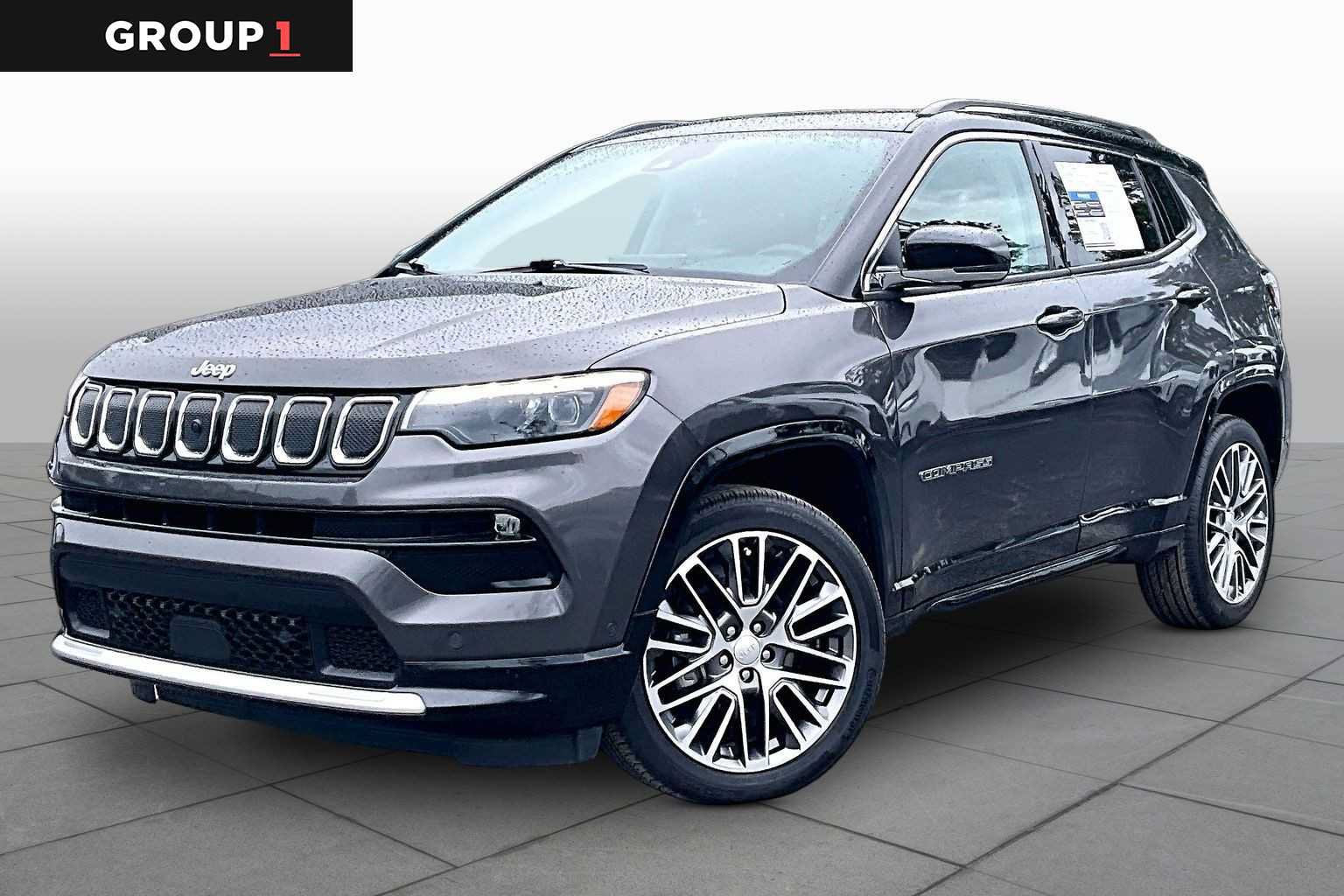 Used 2022 Jeep Compass Limited w/ Elite Group AWD/4WD image 1