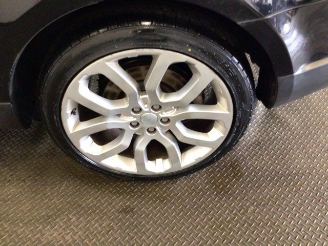 Used 2016 Land Rover Range Rover Sport HSE image 25