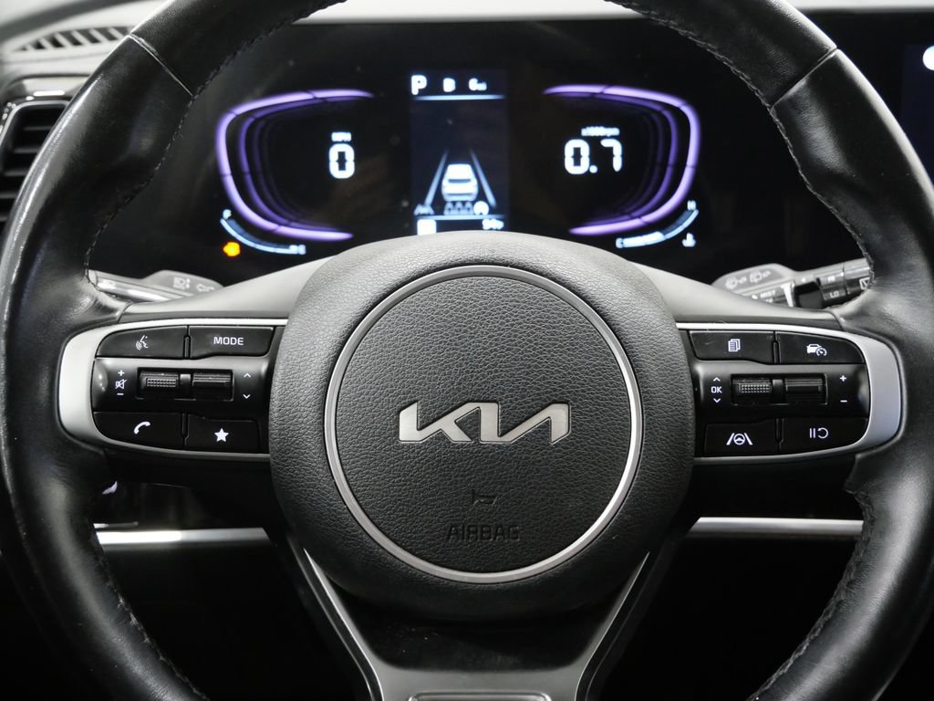 Used 2023 Kia Sportage EX AWD/4WD image 12