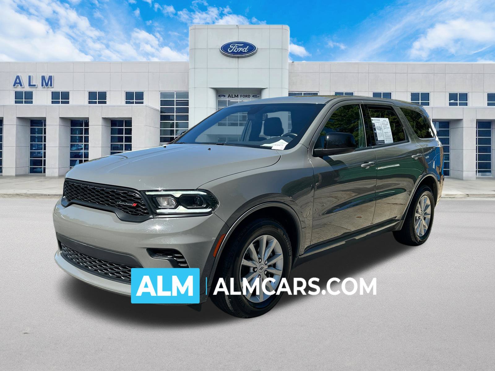Used 2025 Dodge Durango GT RWD image 1