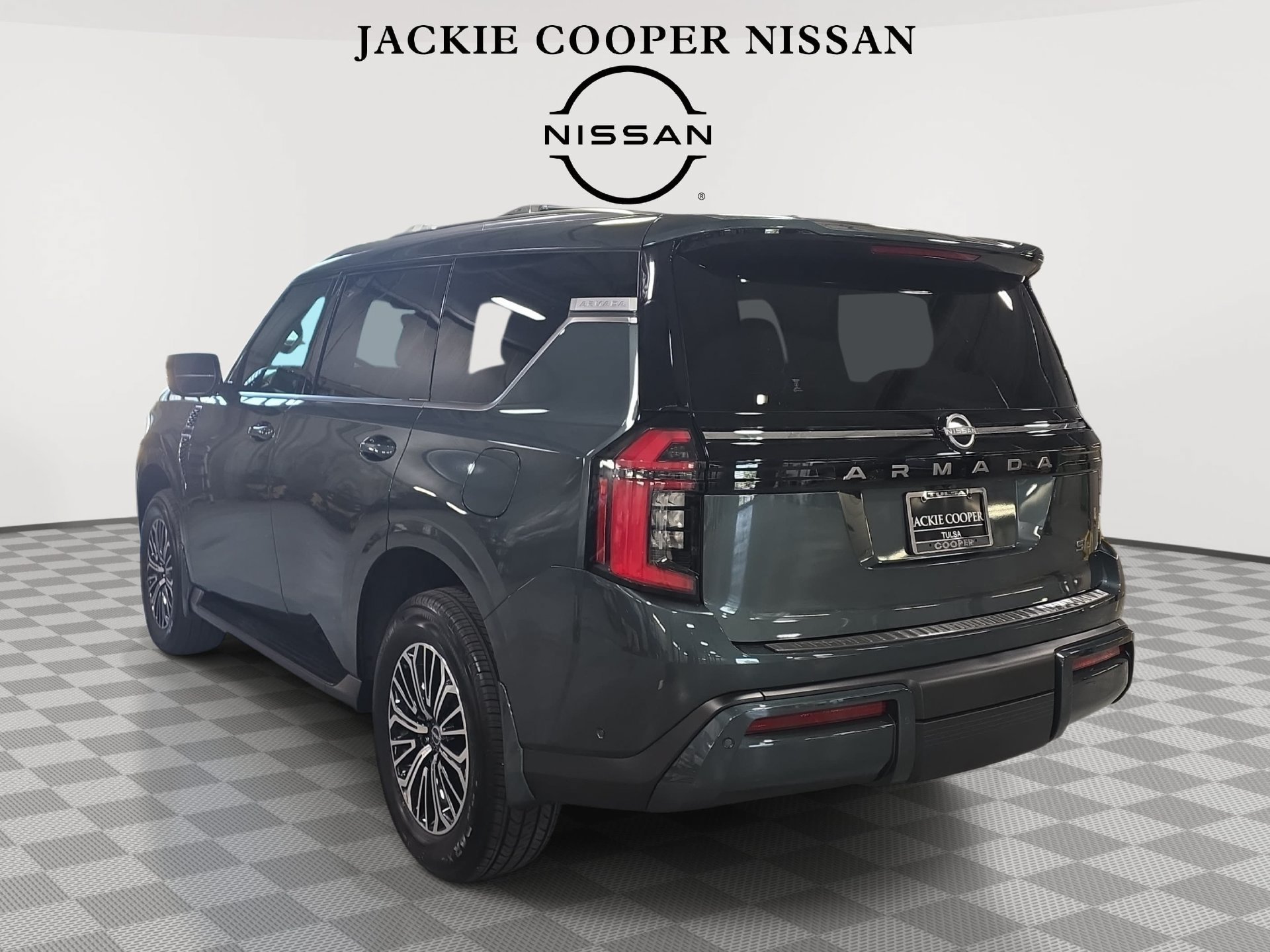 New 2026 Nissan Armada SL w/ Captain's Chari Seat Package AWD/4WD image 7
