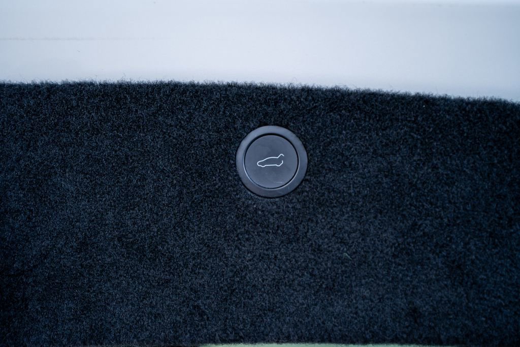 Used 2022 Tesla Model X Plaid image 53