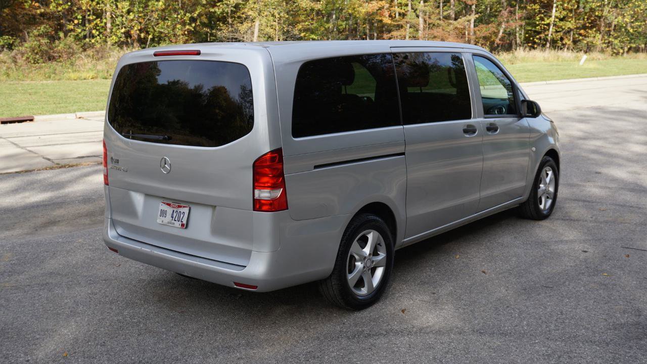 Used 2016 Mercedes-Benz Metris Passenger image 5
