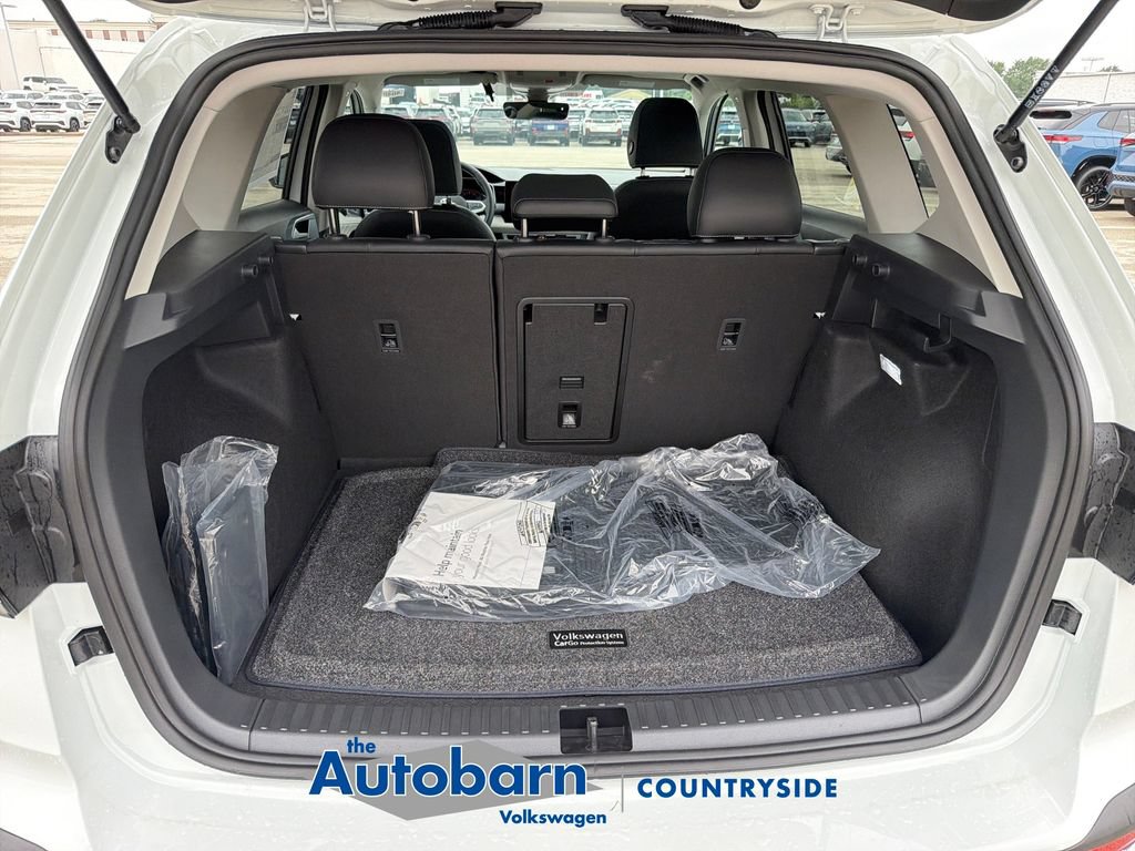 New 2026 Volkswagen Taos SEL AWD/4WD image 21