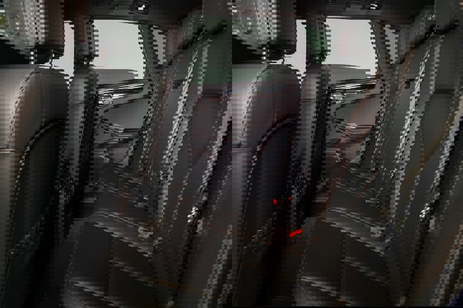 Used 2023 Porsche Macan image 21