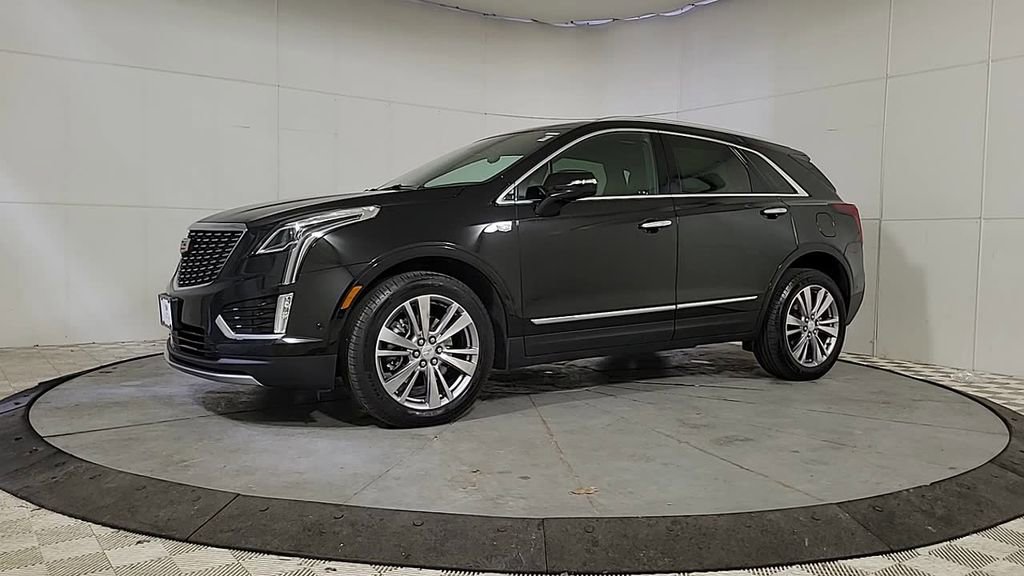 Used 2024 Cadillac XT5 Premium Luxury w/ Platinum Package image 3
