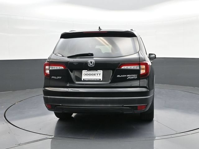 Certified 2020 Honda Pilot Black Edition image 11