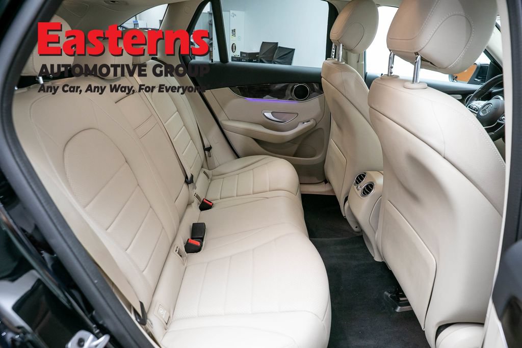 Used 2022 Mercedes-Benz GLC 300 4MATIC w/ Premium Package Lite image 24