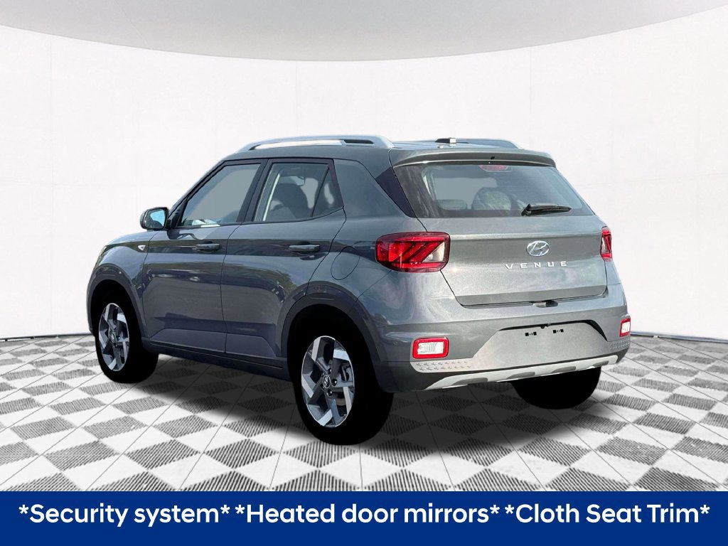 New 2026 Hyundai Venue SEL FWD image 8