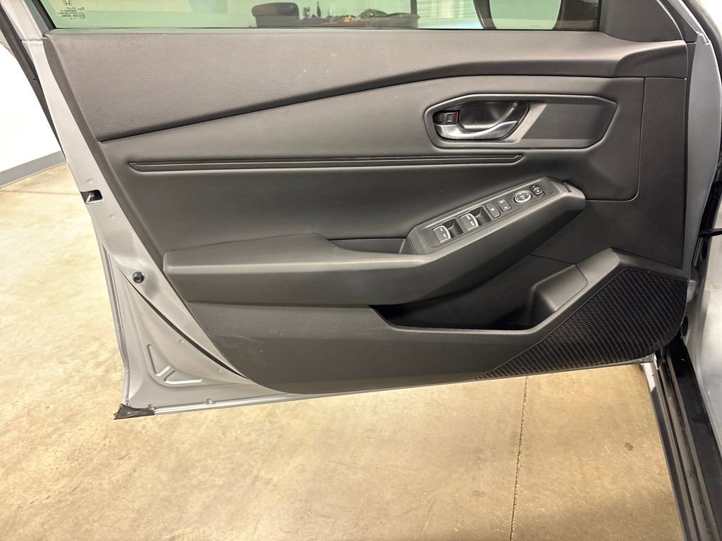 Used 2023 Honda Accord EX image 20