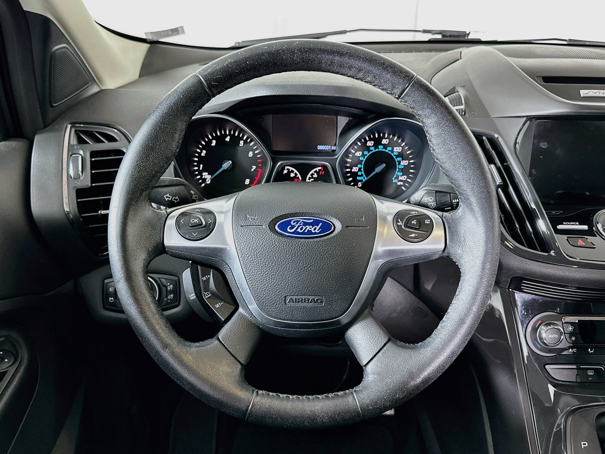 Used 2016 Ford Escape Titanium w/ Equipment Group 301A AWD/4WD image 18