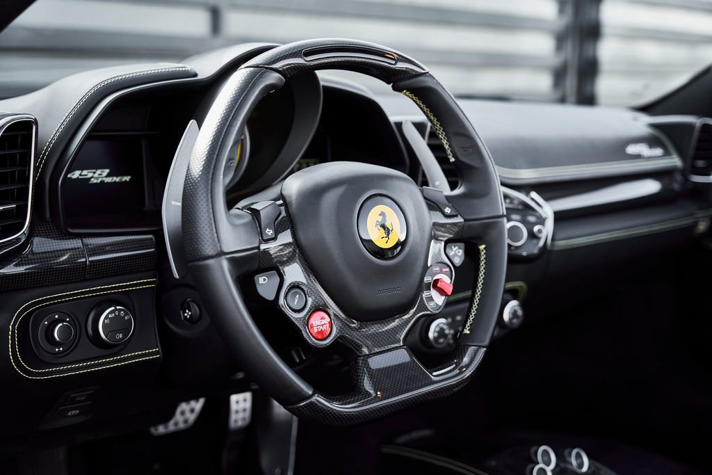 Used 2015 Ferrari 458 Spider RWD image 44