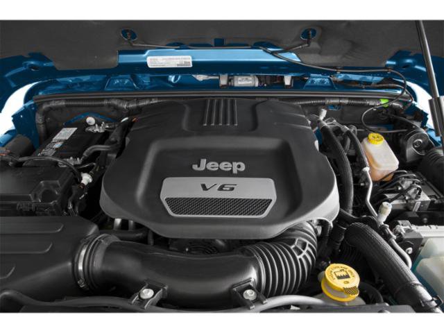 Used 2015 Jeep Wrangler Unlimited Sahara w/ Connectivity Group AWD/4WD image 16