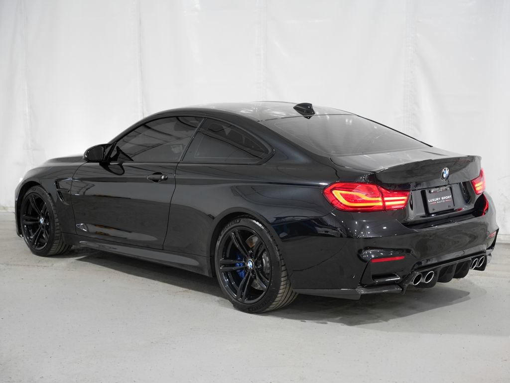 Used 2018 BMW M4 Coupe RWD image 3