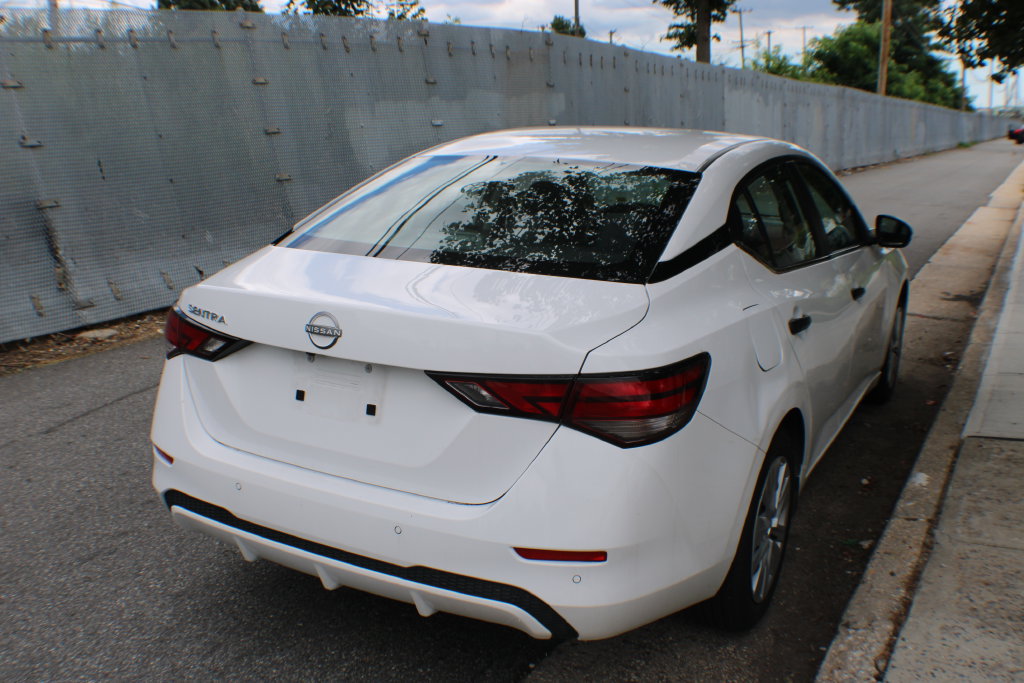 Used 2024 Nissan Sentra S FWD image 6