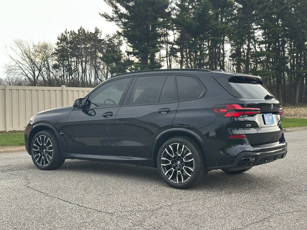 Certified 2024 BMW X5 M60i image 5