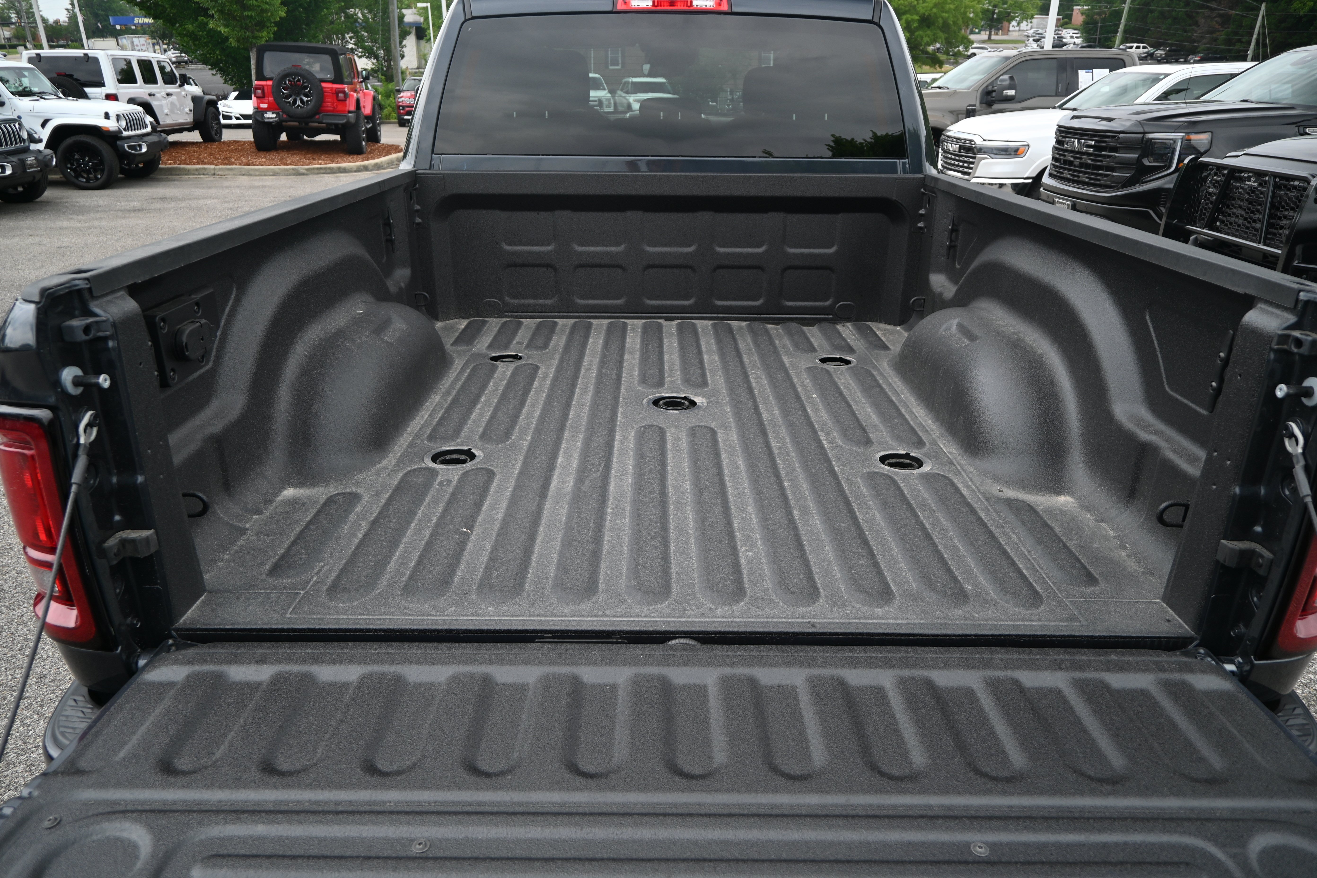 New 2026 RAM 2500 Big Horn AWD/4WD image 33