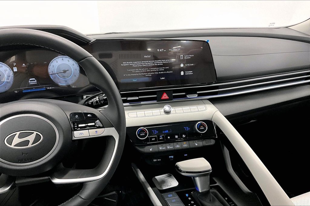 New 2026 Hyundai Elantra Limited FWD image 17