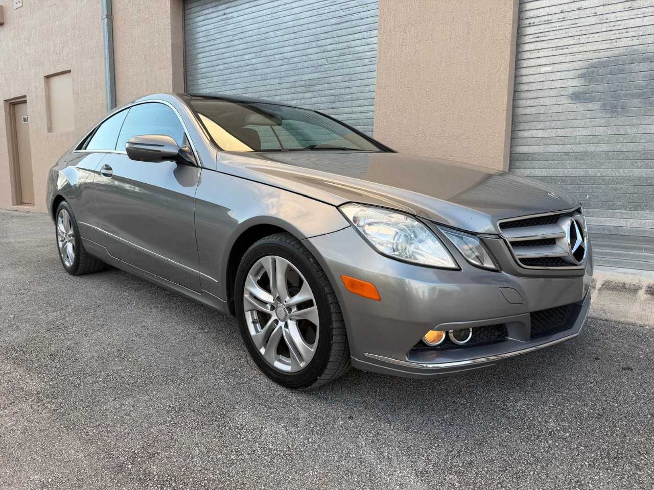 Used 2010 Mercedes-Benz E 350 Coupe image 3